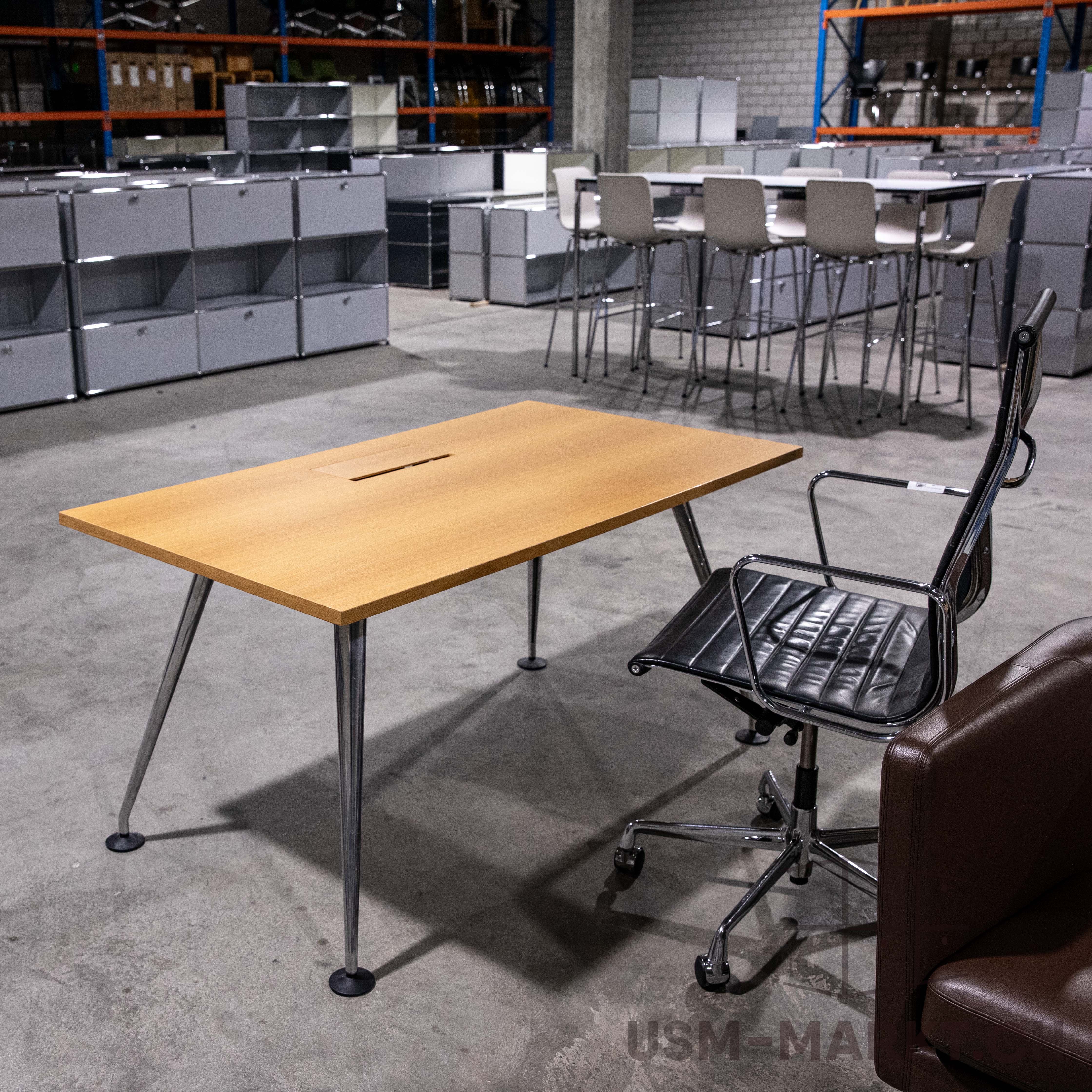 Vitra Medamorph Oak Table 140x80