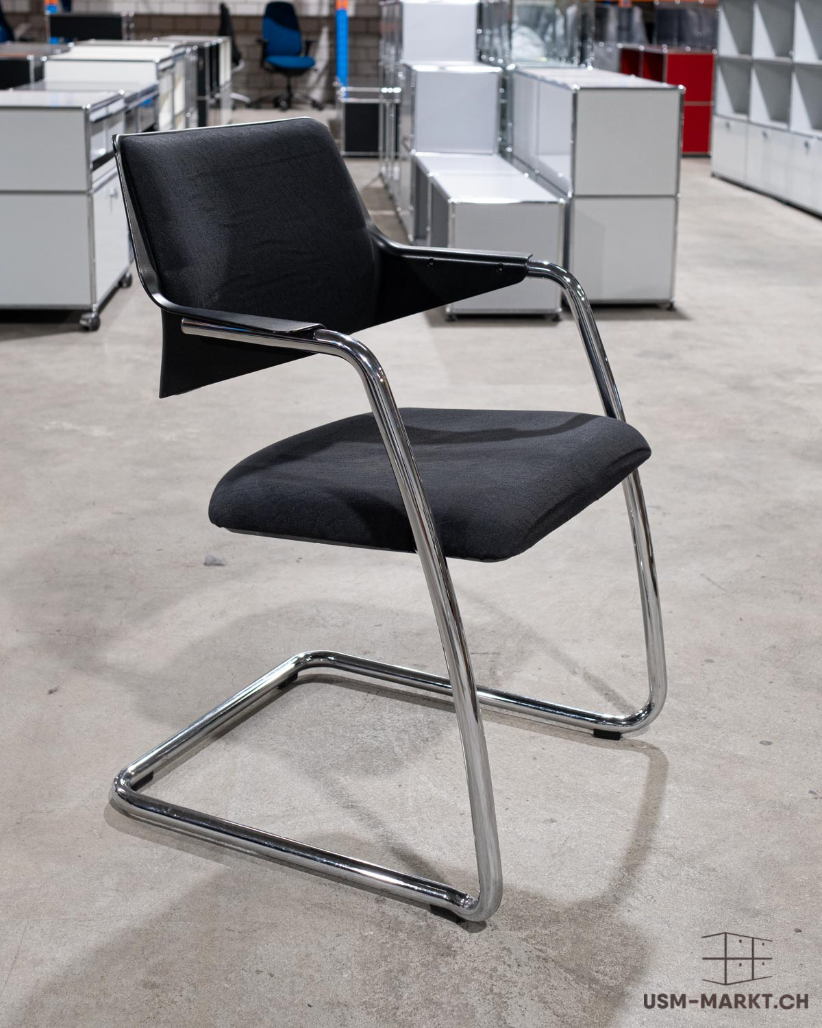Girsberger Freischwinger 3300 Schwarz