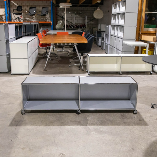 USM Haller Regal 2x1 395 tief Mattsilber mit Rollen