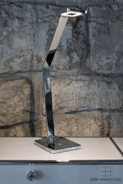 Knapstein Tischleuchte 'Dora' in chrome