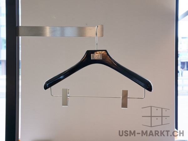 Hugo Boss Kleiderbügel Schwarz 38 K