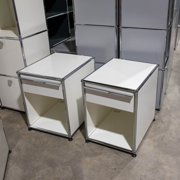 USM Schubladenmöbel / Nachttisch in Weiss