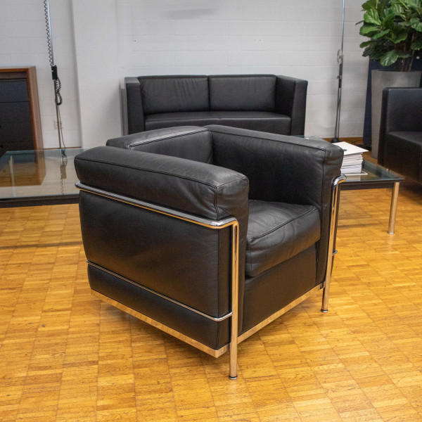 Le Corbusier LC2 Ledersessel von Cassina