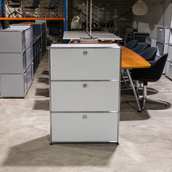 USM Regal 1x3 35 Sekretärmöbel in Lichtgrau