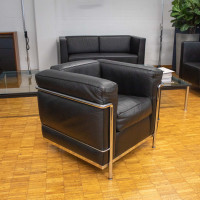 Le Corbusier LC2 Ledersessel von Cassina